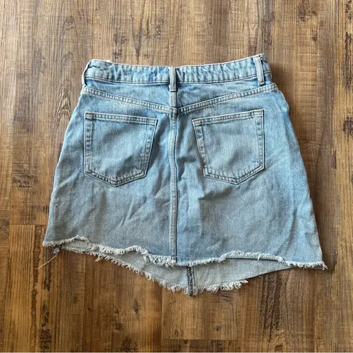 ZARA  Basic Z1975 Denim Floral Embroidered Skirt Size Small 100% Cotton Raw Hem