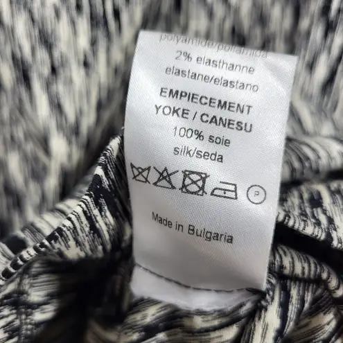 Sandro Sleeveless Round Neckline Open Back Mini Dress in Heather Grey/Black