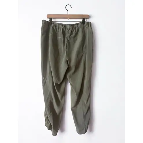 Chico's  Green Satin Feel Cargo Cropped Utility Pants Women's Size 2/Large