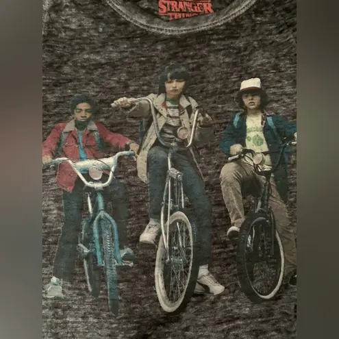 Stranger Things T-Shirt Womens cut size XS grey/ black