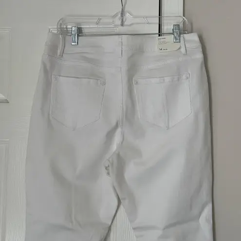 Brand New J. Jill Kick Flare White Jeans Size 14 Petite P Ankle length Raw Hem
