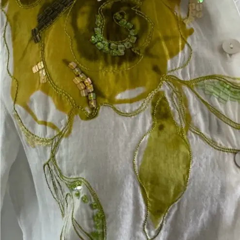 Susan Bristol women’s button up shirt long sleeve white cotton flower embroider