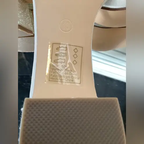 DB Studio Kaya Size 10 Beaded White Womens Heeled Sandals Wedding David’s Bridal