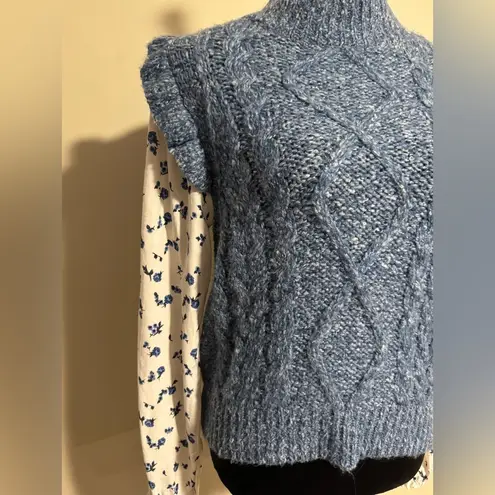 Anthropologie NWT  Blue and White Floral Maeve Layered Sweater Vest size small