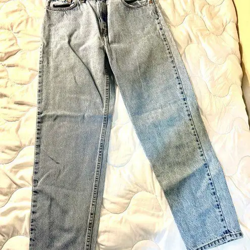 Levi’s Vintage 560 Waist 26 inches Inseam 28 inches Loose fit Straight Leg 1991