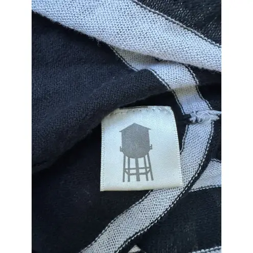 Brooklyn Industries Black Linen Blend Shark Bite Hem Top Women’s Size Small