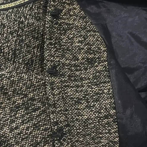 Forever 21 Love 21 Black and gold metallic Blazer Tailored Suit Jacket medium