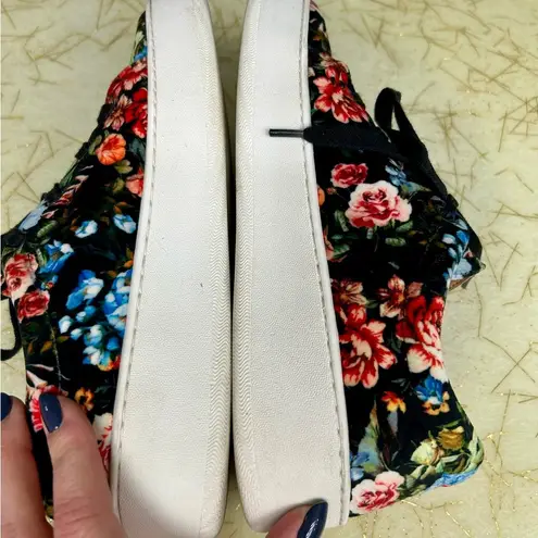 Aerosoles  Velvet Floral Platform Sneakers, Size 7