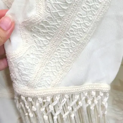 Love Sam FringeĀ V-neck CreamāIvory 3/4 Sleeve Blouse SizeāSmallā