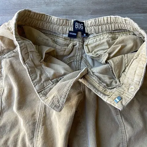 BDG Urban Outfitters Y2k Corduroy Cargo Pants size M