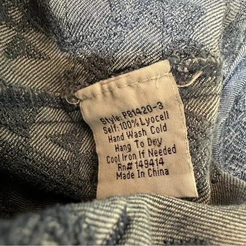 Johnny Was Zuma Embroidered Cargo Denim High Rise Lyocell Shorts Size 2