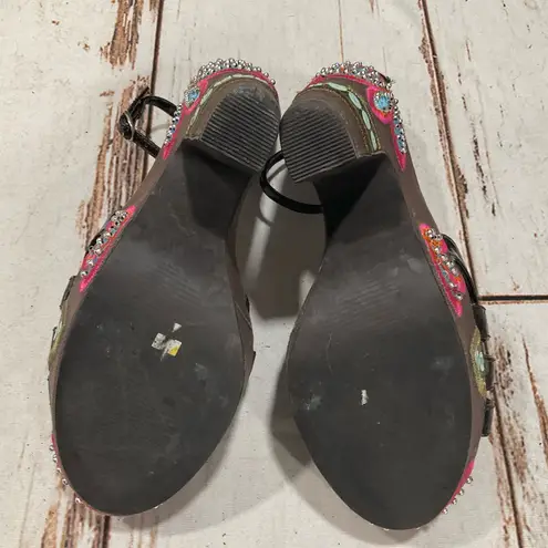 Colin Stuart EMBROIDERED FLORAL WITH BEADS PLATFORM HEELS