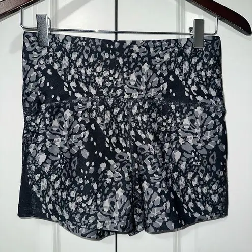 Marika Lightweight Leapord Print Biker Shorts S Black