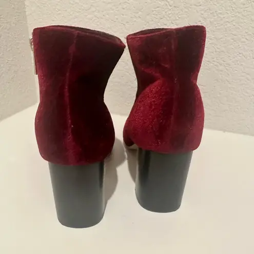Bella Vita Klaudia II Velvet Ankle Boots Burgundy Booties Size 10
