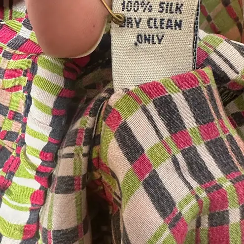 Robert Graham Button Back Silk Halter Top NWT Size 6 Beach Colors Summer Preppy - Image 4