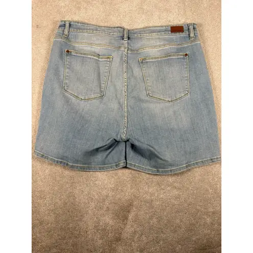 Judy Blue 3xl Midi Shorts EUC Stretch Light Wash High Those 5in
