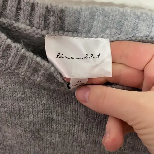 Line and Dot braid decorated chunky grey sweater size M