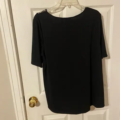 kim rogers Black and White Boxy Short Sleeve Blouse