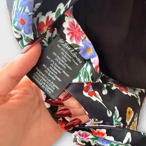 For Love & Lemons  Floral Strappy Cropped Top – Size M (NWOT)