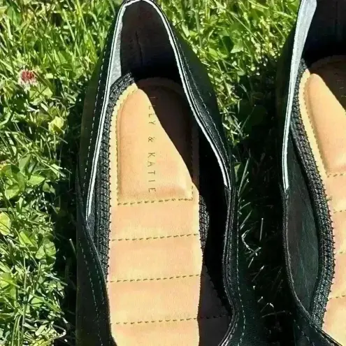 Kelly & Katie Kelly and‎ Kate flats