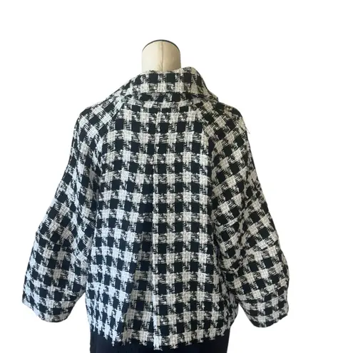 NWT NVLT Women's Cape Jacket with Lantern Sleeves Plaid Houndstooth Black White Size L