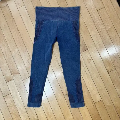 Itzon Mesh Detail Crop Length Yoga Pants Leggings size XS