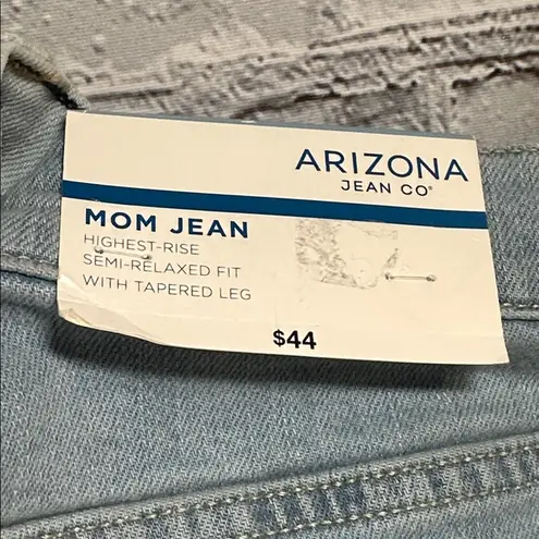 Arizona Jeans Arizona Jean Company Highest Rise Mom Jeans size 17 Brand New Semi- Relaxed Fit