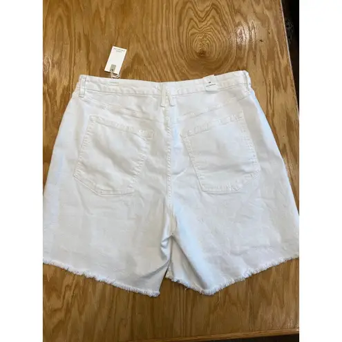 Good American  Shorts Women's 16 White Denim Regular Fit Freyed Hem 5-Pockets B62