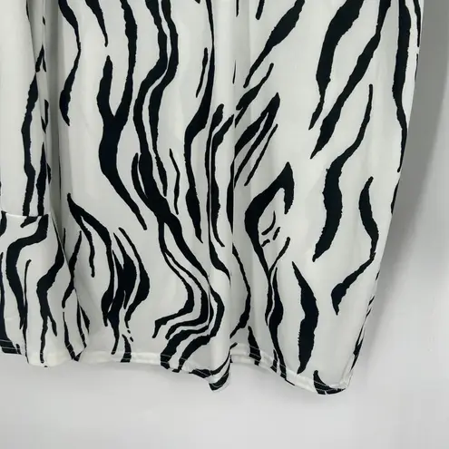 Pretty Little Thing NEW PLT  Zebra Print Bodycon Dress Long Bell Sleeves Size 8