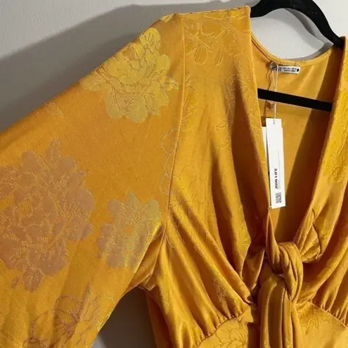 ZARA yellow KNOTTED JACQUARD BODYSUIT  Size Small  5039/062