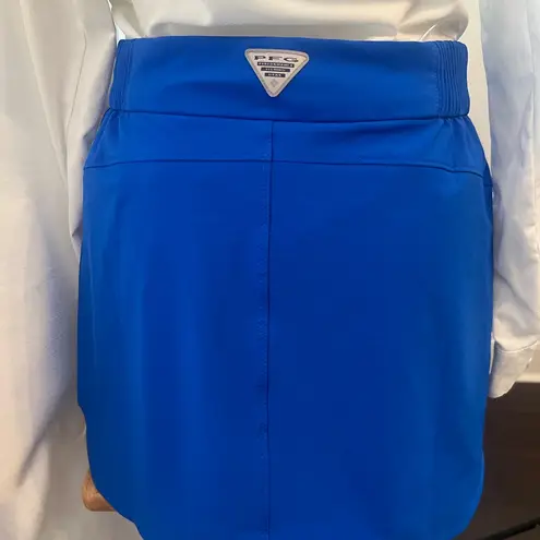 Columbia PFG  Skort features a solid color lightweight stretch skort skirt - Image 6