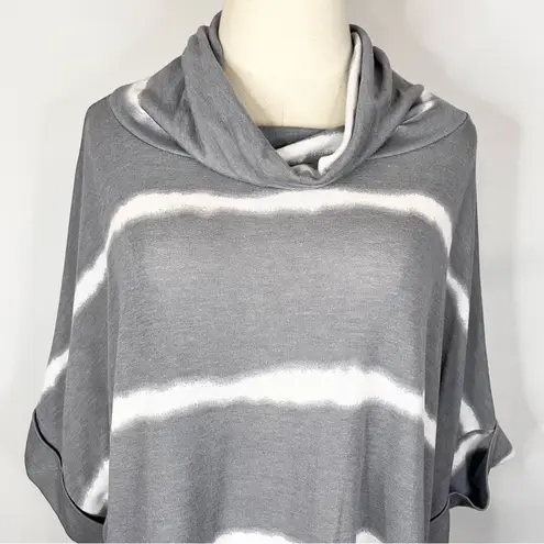 1.4.3. Story by Line Up 143 STORY // LINE UP Gray White Striped Mock Neck Dolman Pullover Small