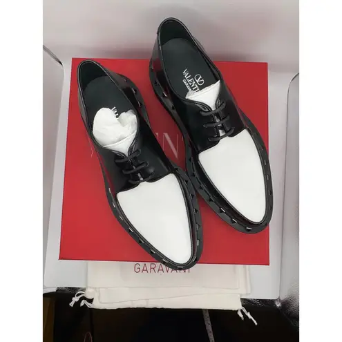 Valentino Garavani Rockstud M-Way Calfskin Derby Shoes With Matching Studs 38.5