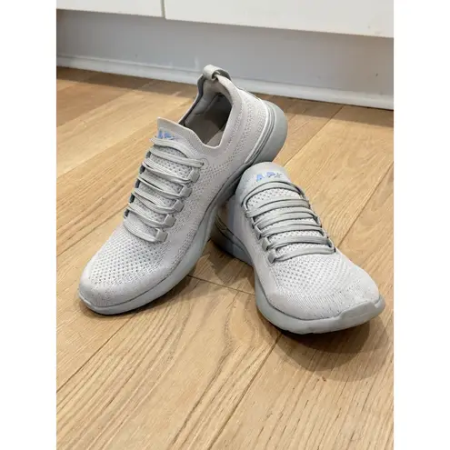 APL Techloom Breeze Light Grey Athletic Training Gym CrossFit Shoe Womens 7