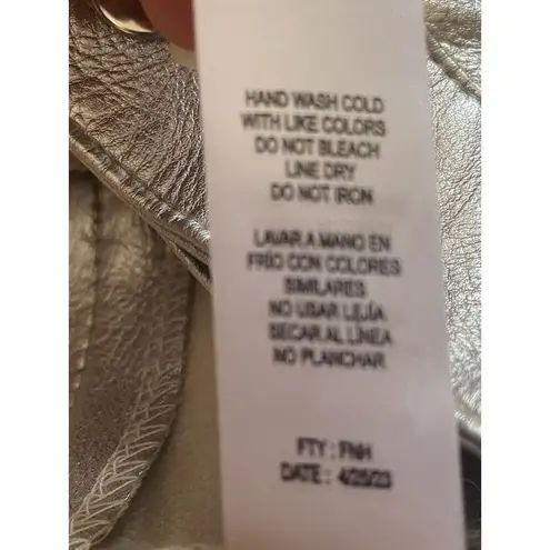 Jolie & Joy SILVER METALLIC FAUX LEATHER MINI SKIRT Size M Size M