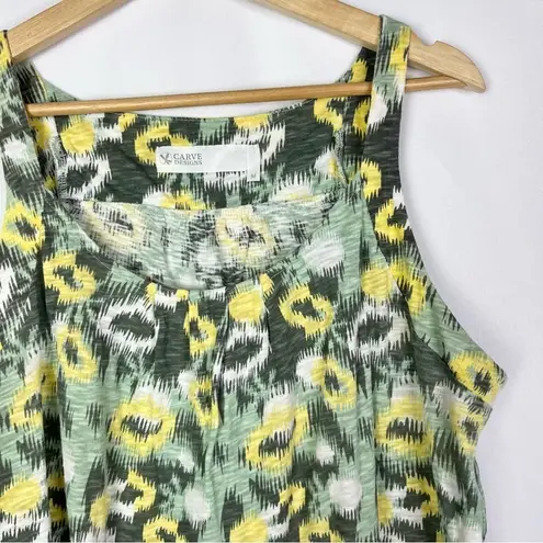 Carve Designs Green & Yellow Printed Scoop Neck Tank Top M