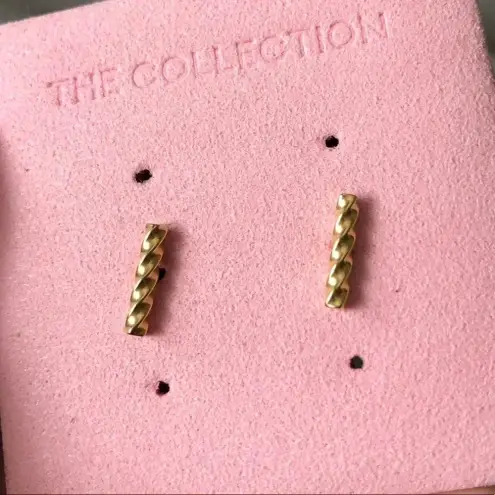 The Collection Ana Croissant Bar Stud 18kt Gold Earrings
