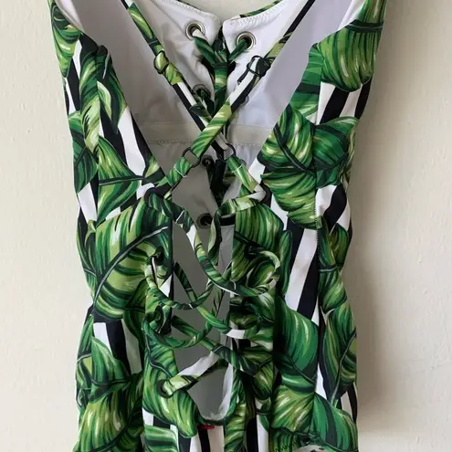 Red Carter NWOT  Havana Leaf One Piece Swimsuit