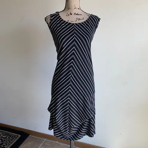 Habitat  Striped Black White Dress Size Large NWT