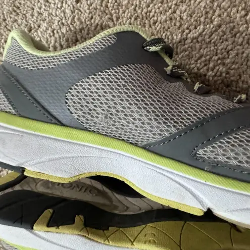 Vionic Tokyo Grey & Light Green Mesh Sneakers Athletic Shoes Women's Size 8.5
