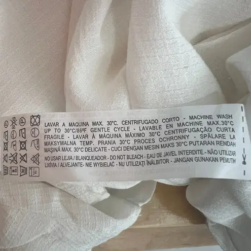 Bershka White Flared 3/4 Sleeve Ruffle Hem Top Size Small Beach Boho Lightweight