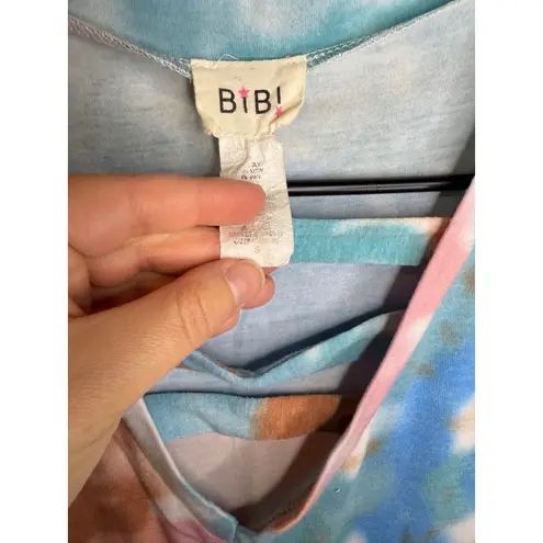 BIB! Women's Short Sleeve V Neck Tie Dye T Shirt Casual Top Blue