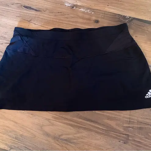 Adidas  Supernova Clima 365 Women’s Sz M Medium Black Athletic Skort Shorts