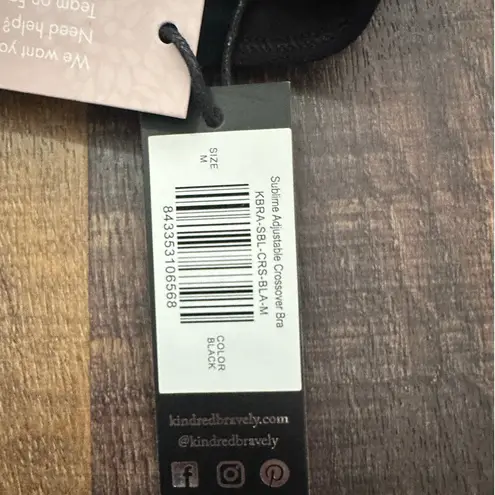 NWT Kindred Bravely Sublime Adjustable Crossover Bra Black Size Medium