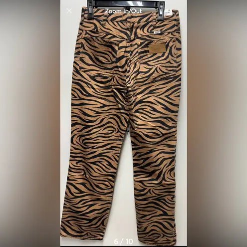 Wrangler  High Rise Straight Leg Pur Print Jeans Size 28”x28”