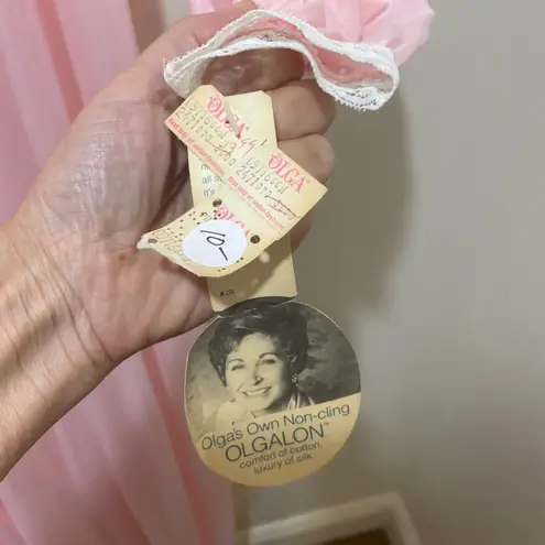 Vintage Olga Pink Nylon Lace Trim Long Nightgown Lingerie Size M NWT Deadstock Size M