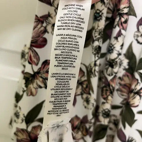 White House | Black Market  Floral Tiered Layers Tank Sleeveless Blouse Size M