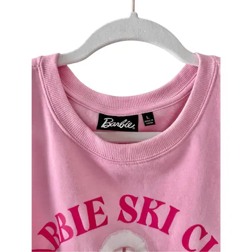 Barbie Sweatshirt Ski Club 1959 Size Large Pink Crewneck Graphic Cropped NEW