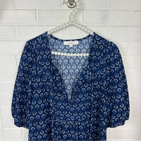 Loft  Blue Patterned Lightweight Texture Top Size L - Image 3