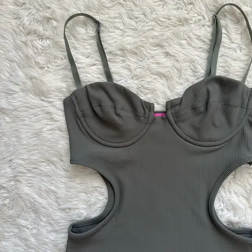 Edikted Dress Shae Cups Cut-Out Mini Ribbed Bodycon Olive Sz S NWT New